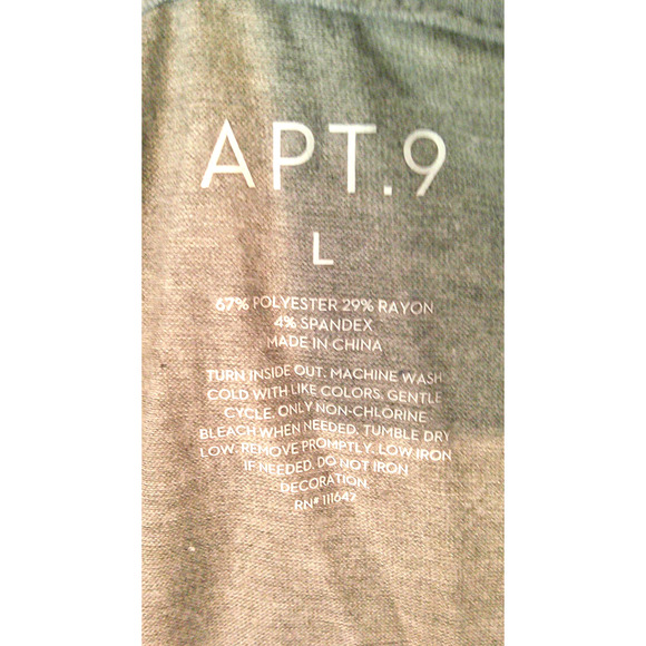 Apt 9 Women's Large Gray Short Sleeve T-Shirt "Elf, Mom, Boss" Holiday Christmas - Picture 3 of 4